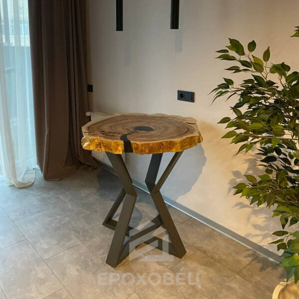 Журнальный стол с эпоксидной смолой 22